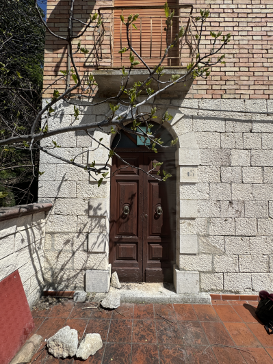 Image No.33-2 Bed Townhouse for sale