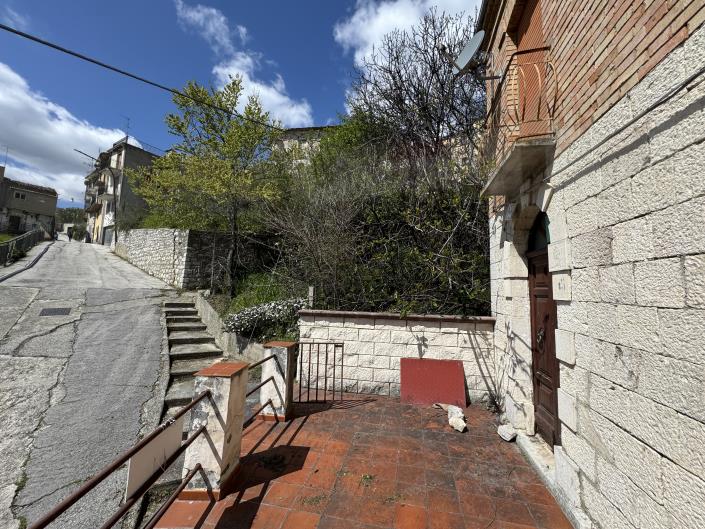 Image No.34-2 Bed Townhouse for sale