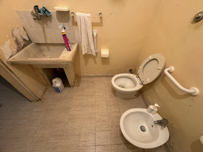 Image No.37-3 Bed Country House for sale