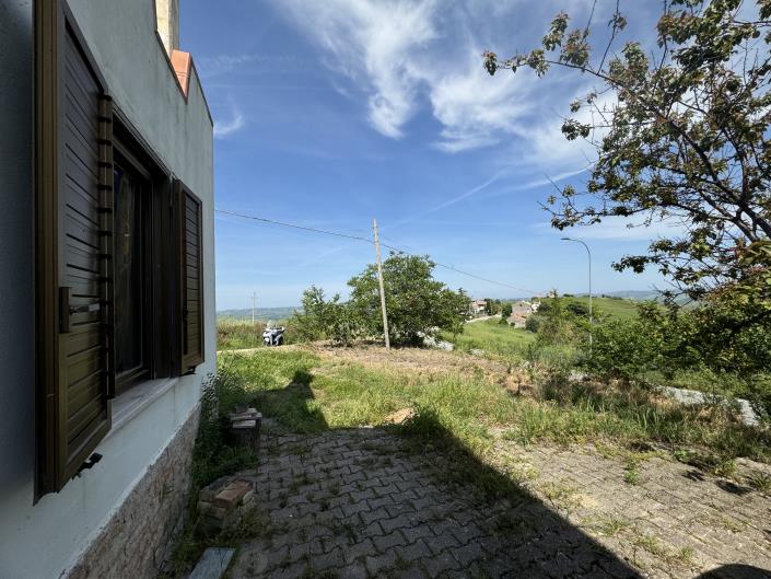 Image No.39-3 Bed Country House for sale