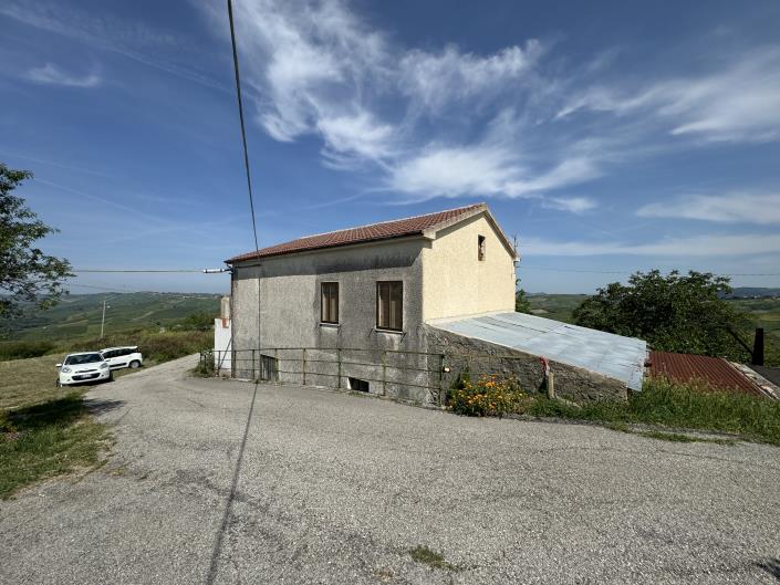 Image No.47-3 Bed Country House for sale