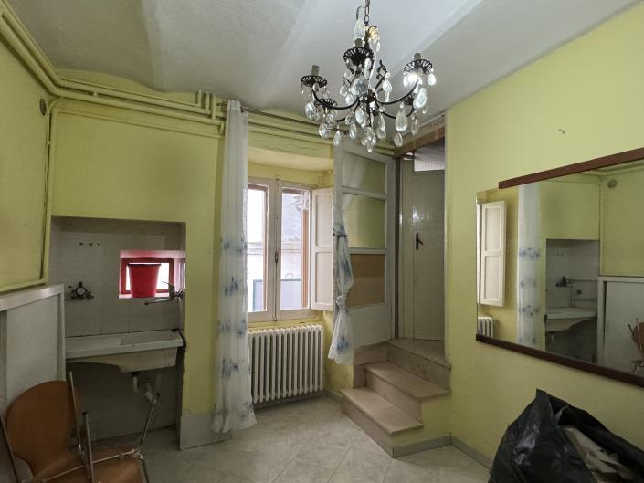 Image No.2-5 Bed Townhouse for sale