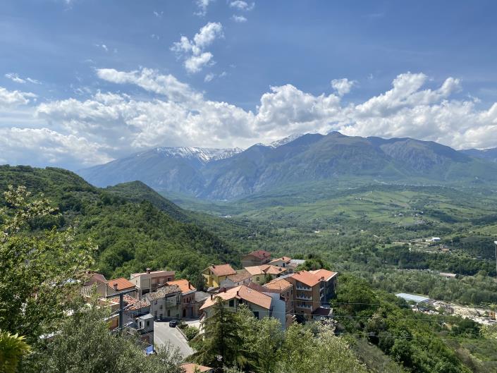 Image No.54-5 Bed Townhouse for sale