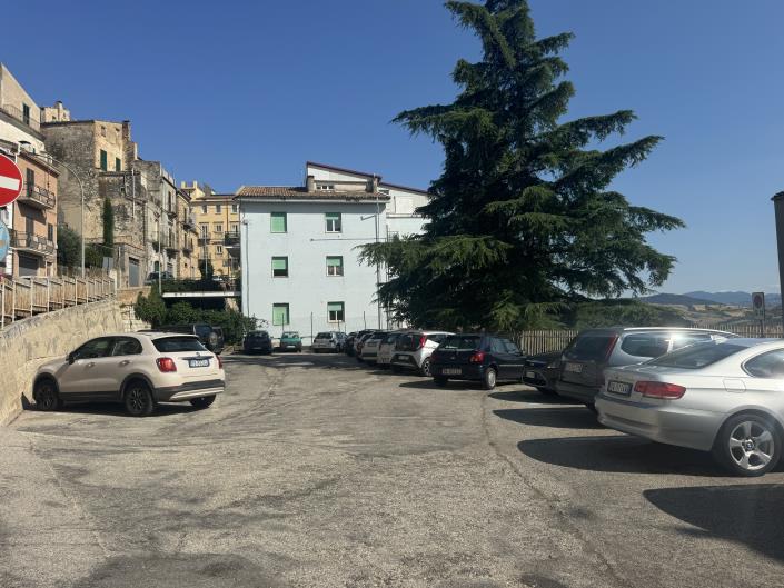 Image No.51-5 Bed Townhouse for sale