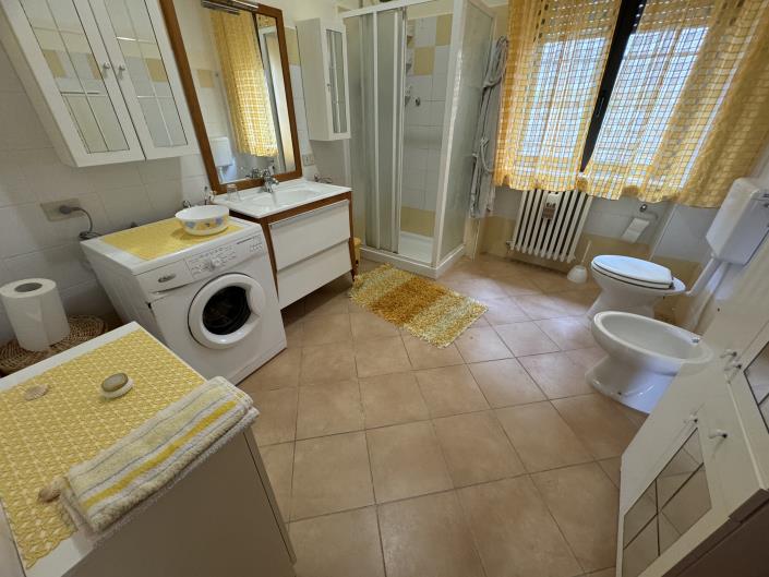 Image No.21-2 Bed Apartment for sale