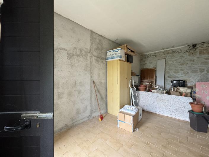 Image No.39-2 Bed Apartment for sale