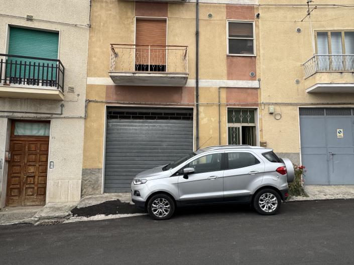 Image No.53-4 Bed Townhouse for sale