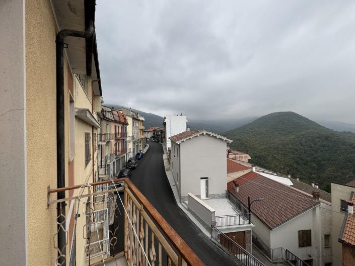 Image No.33-4 Bed Townhouse for sale