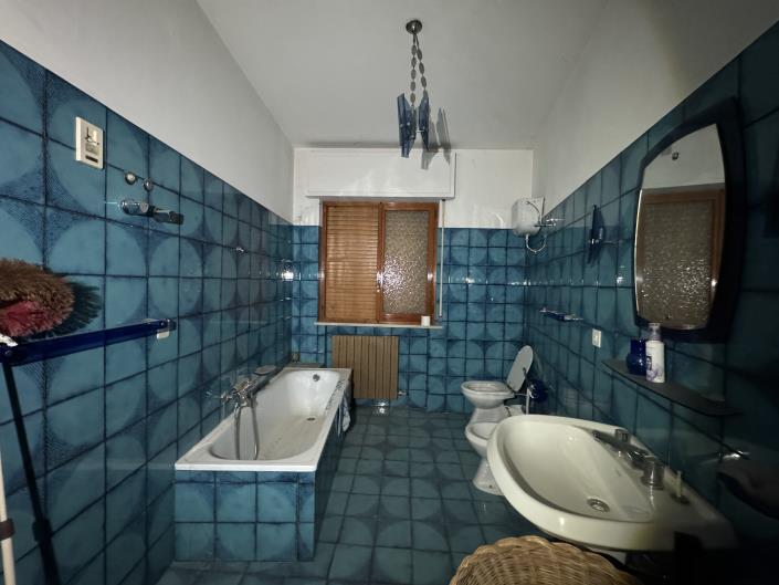 Image No.36-4 Bed Townhouse for sale