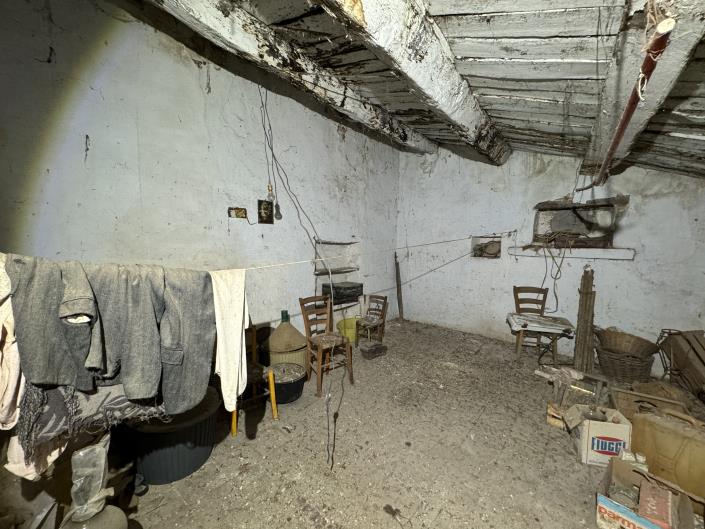 Image No.31-Townhouse for sale