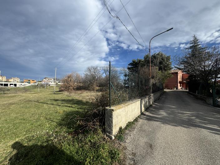 Image No.2-5 Bed Country House for sale