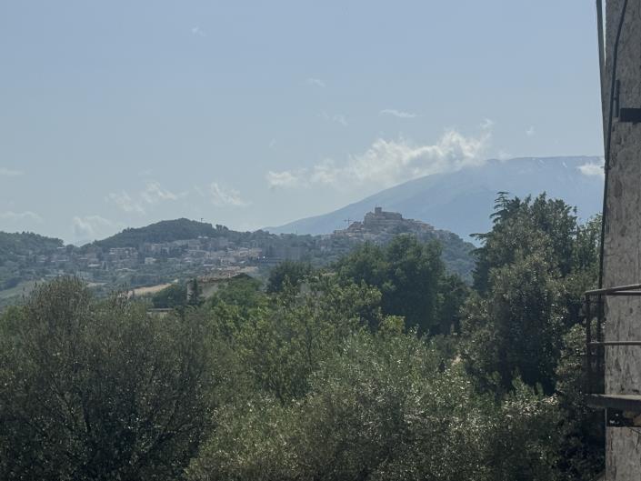 Image No.26-2 Bed Semi-Detached for sale