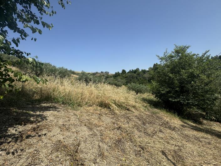 Image No.25-2 Bed Semi-Detached for sale