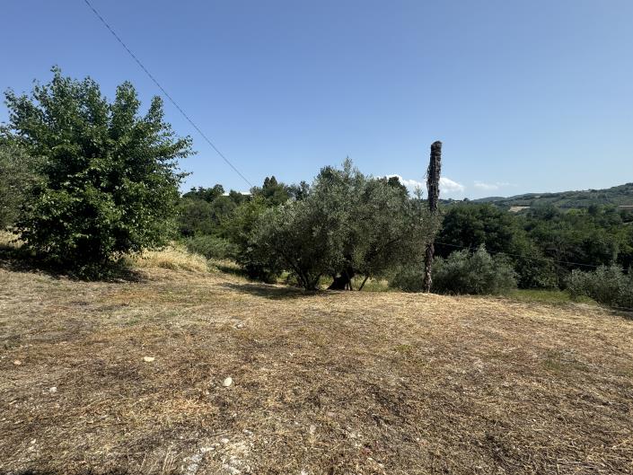 Image No.46-2 Bed Semi-Detached for sale