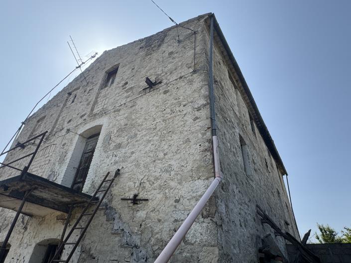 Image No.52-2 Bed Semi-Detached for sale