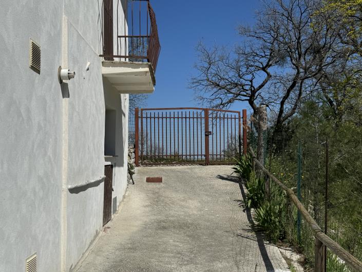 Image No.41-3 Bed Villa / Detached for sale