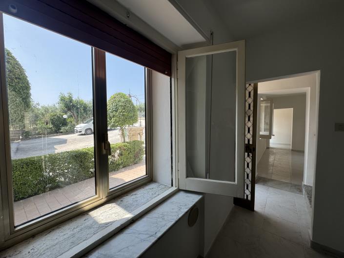 Image No.21-3 Bed Villa / Detached for sale