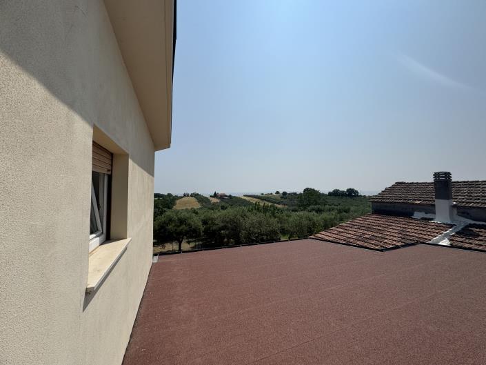 Image No.49-3 Bed Villa / Detached for sale