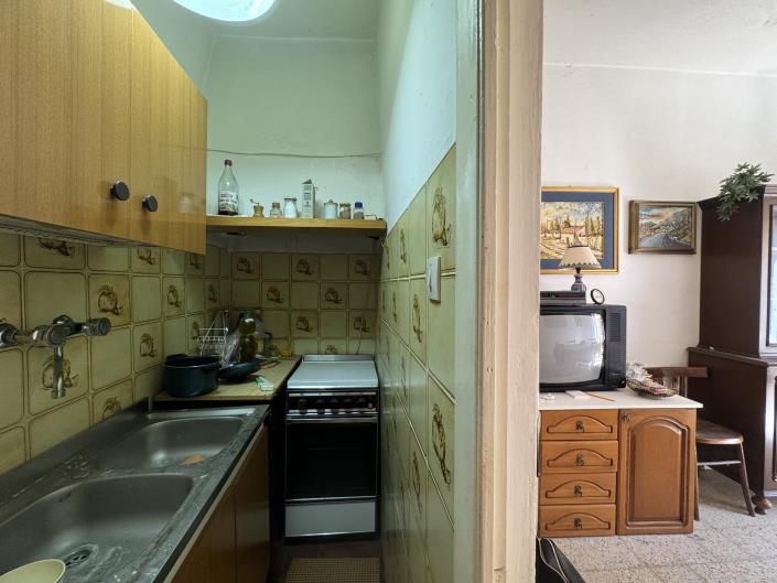 Image No.9-2 Bed Townhouse for sale