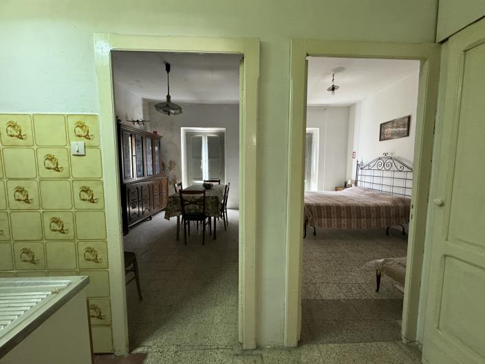 Image No.12-2 Bed Townhouse for sale