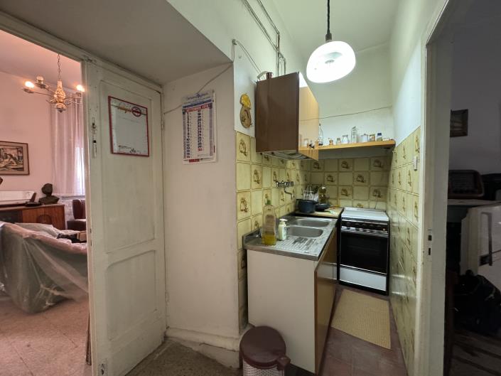 Image No.8-2 Bed Townhouse for sale