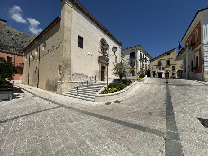 Image No.54-2 Bed Townhouse for sale