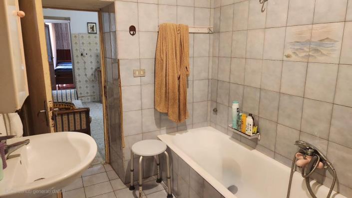 Image No.33-3 Bed Townhouse for sale