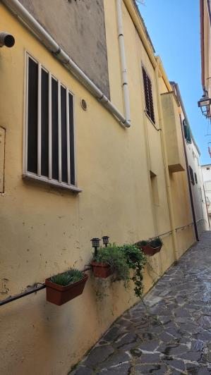 Image No.57-3 Bed Townhouse for sale