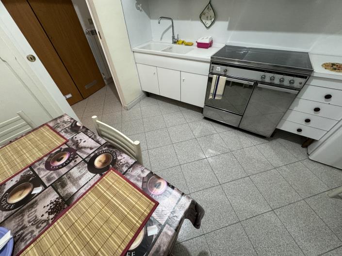 Image No.9-2 Bed Townhouse for sale