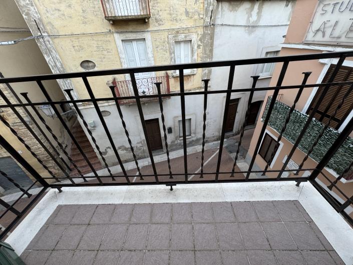 Image No.29-2 Bed Townhouse for sale