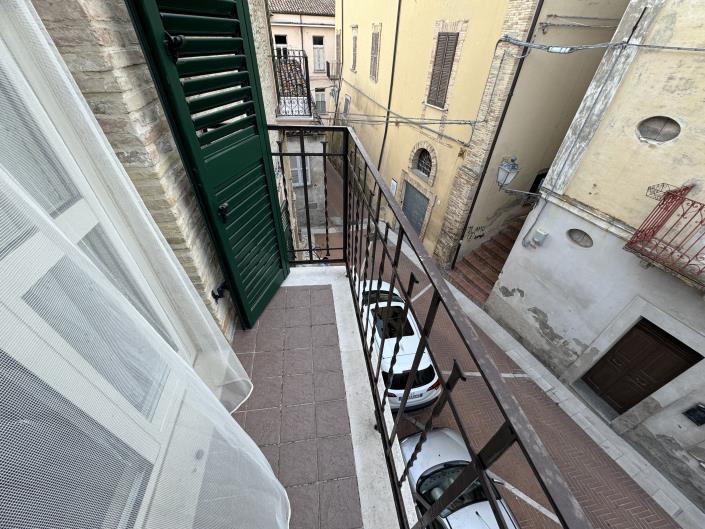 Image No.31-2 Bed Townhouse for sale