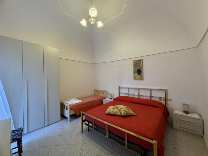 Image No.28-2 Bed Townhouse for sale