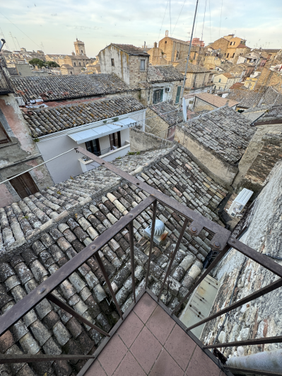 Image No.43-2 Bed Townhouse for sale