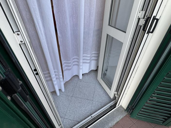 Image No.30-2 Bed Townhouse for sale