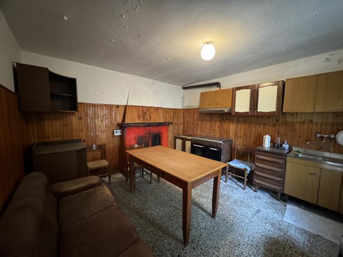 Image No.6-2 Bed Semi-Detached for sale