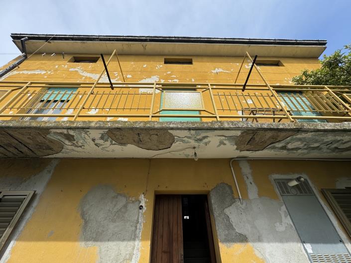 Image No.3-2 Bed Semi-Detached for sale