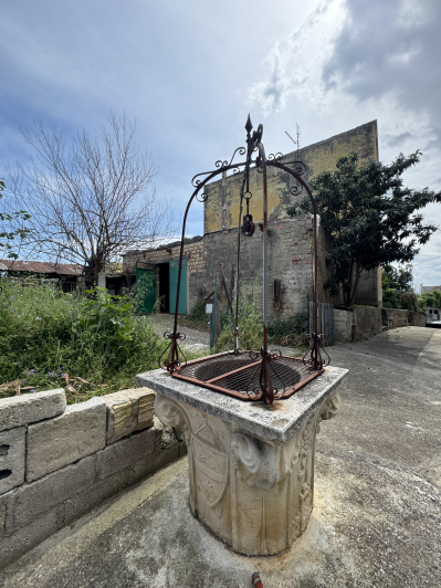 Image No.44-2 Bed Semi-Detached for sale