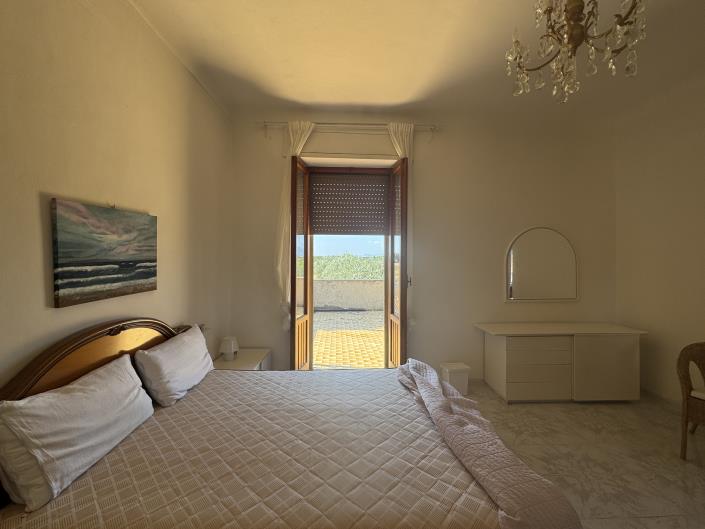 Image No.23-6 Bed Villa / Detached for sale