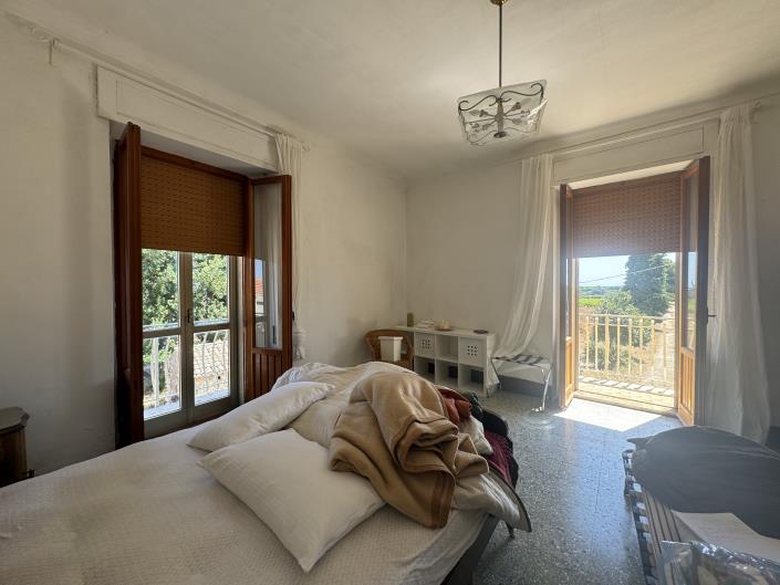 Image No.33-6 Bed Villa / Detached for sale