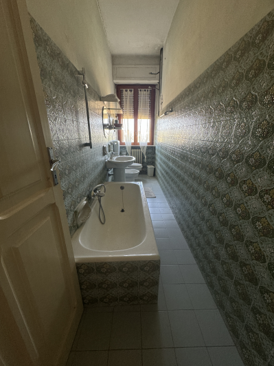 Image No.41-6 Bed Villa / Detached for sale