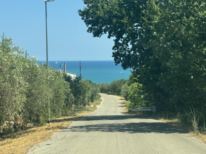 Image No.58-6 Bed Villa / Detached for sale