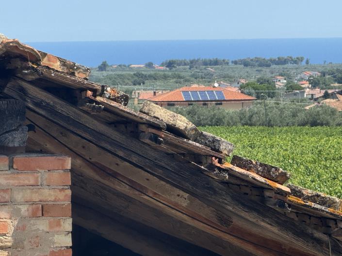 Image No.37-6 Bed Villa / Detached for sale