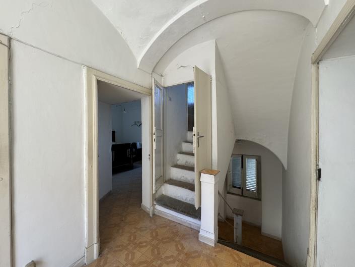 Image No.28-3 Bed House for sale