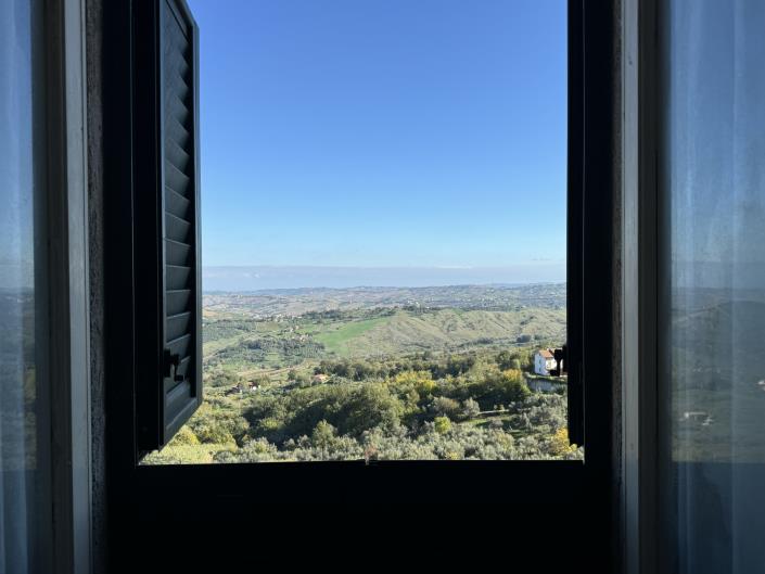 Image No.2-3 Bed House for sale