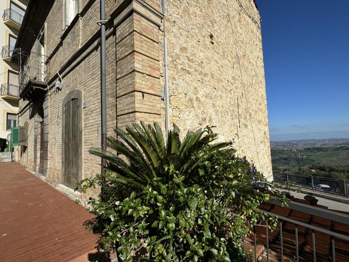 Image No.5-3 Bed House for sale