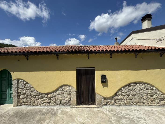 Image No.1-2 Bed Village House for sale
