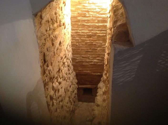 Image No.14-6 Bed Townhouse for sale