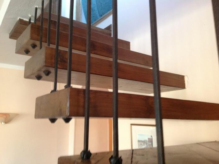 Image No.24-6 Bed Townhouse for sale