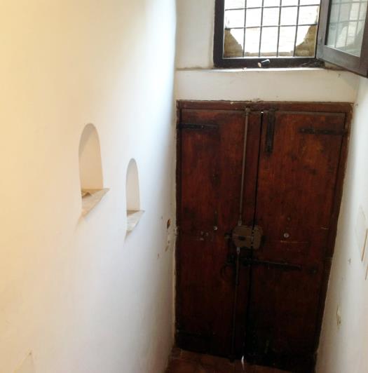 Image No.52-6 Bed Townhouse for sale