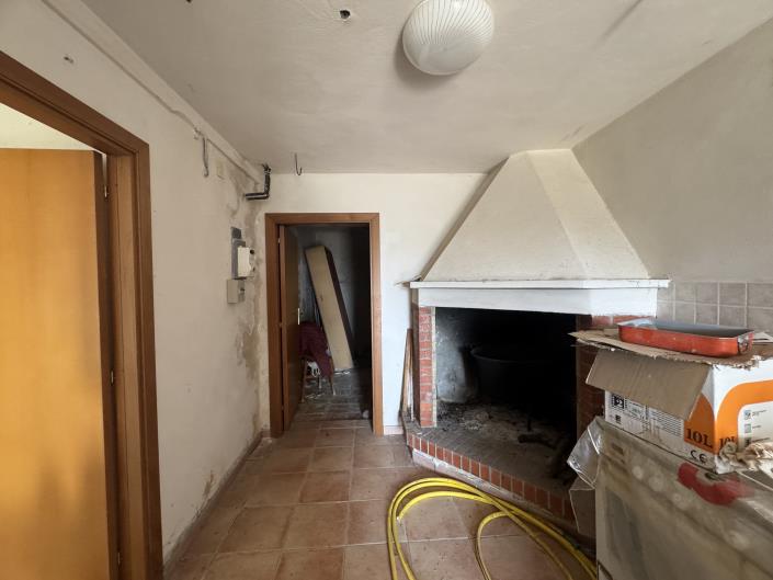 Image No.14-3 Bed House for sale